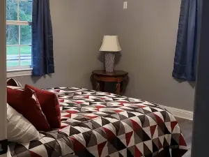 2 bedroom,  one bath house with Lakeview to Lone Star Lake.