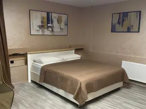 Dvorik Apart-Hotel