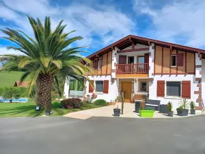 Villa Goxoki Avec Piscine Saint Jean Pied de Port