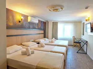 Piyes Otel