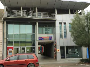 Apartment and Rooms in Club