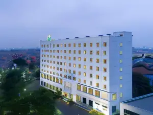 KHAS Surabaya Hotel