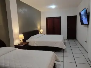 Hotel Puerta Del Sol