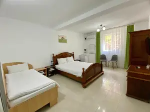 Casa Double M, Vama Veche