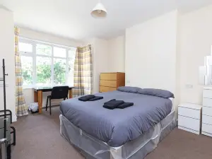 Osborne Road Guest House Room 1