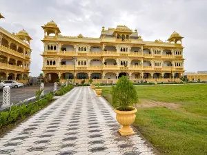 Mishtten Club & Resort