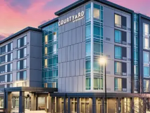 Courtyard Burlington