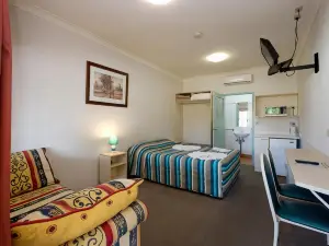 Lamington Hotel Motel - Detached Motel
