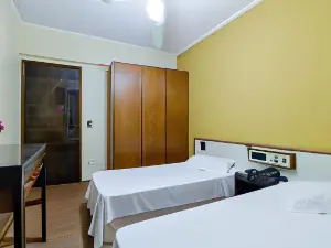 Hotel Acacia