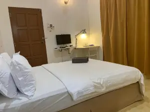 Hotel Anggerik Impian