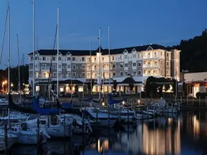 왓킨스 글렌 하버 호텔