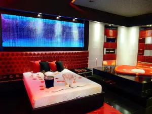 Helus Motel