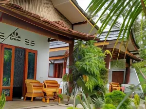 Sumatra Orangutan Discovery Villa
