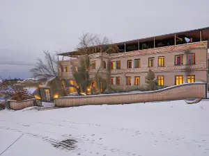 Kapadokya Stonelake Hotel