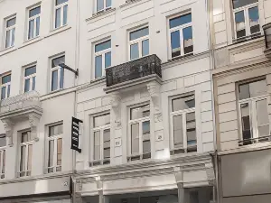 Maison Nationale City Flats & Suites