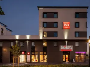 Ibis Saint-Quentin-en-Yvelines Vélodrome