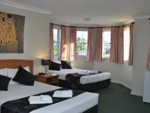 Meadowbrook Hotel Brisbane
