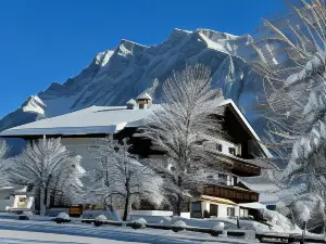Ferienhaus Larinmos