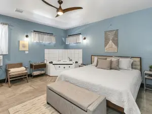 Suite with Jacuzzi and Access to Chef's Kitchen