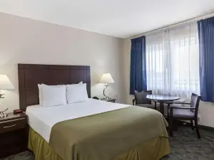 Days Inn by Wyndham Santa Maria