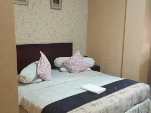 Grand City Hotel