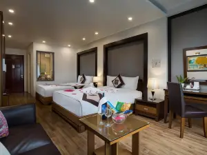 Khách Sạn và Spa Splendid Star Grand