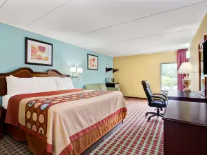 Super 8 by Wyndham Raleigh Downtown