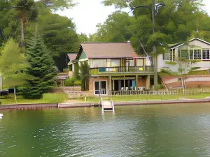 Clear Lake Resort