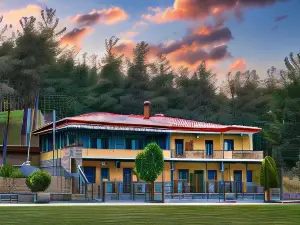 River Side Rooms