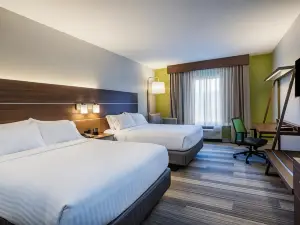 Holiday Inn Express & Suites Lexington Park-California