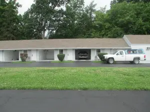 Great Lakes Motel