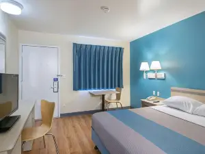 Motel 6 Fredericksburg, VA - North