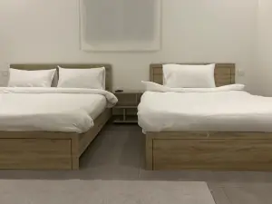 Ladan Apartment