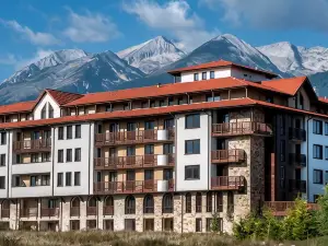 Grand Royale Apartment Complex & Spa