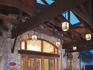 DoubleTree by Hilton Hotel Libertyville - Mundelein