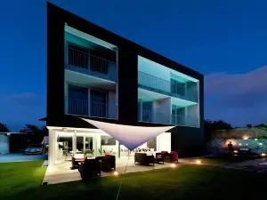 House Iaquin