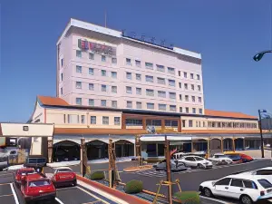 Jr Hotel Clement Uwajima