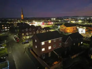 Warrington Suites by Relax Stays