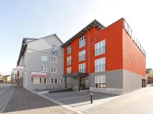 Hotel & Boarding House Schlosserwirt
