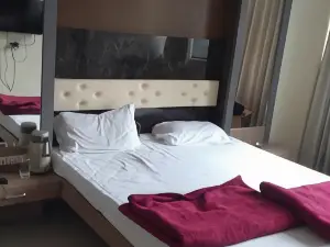 Hotel Shiv Parvati International, Solapur
