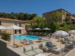 เรซิเดนซ์ โอมิญญา