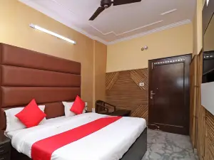 Pooja Hotel