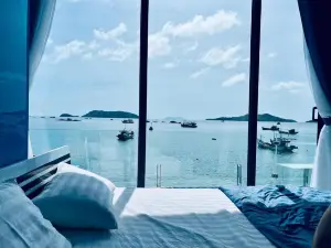 Sky & Sea Nam Du