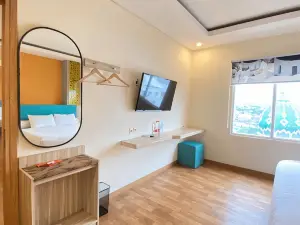 Front One Budget Malang by Azana