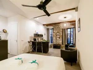 Camaella Luxury Studio