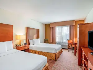 La Quinta Inn & Suites by Wyndham Danbury