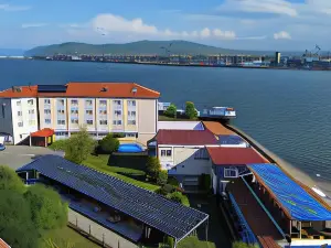 HOTEL AQUASTAR DANUBE