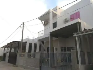 Aurora Home w/WiFi 20Mbps near OPI Mall Jakabaring