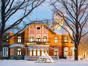 Villa Ammende Restaurant and Hotel
