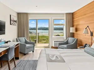 Sproat Lake Landing Resort